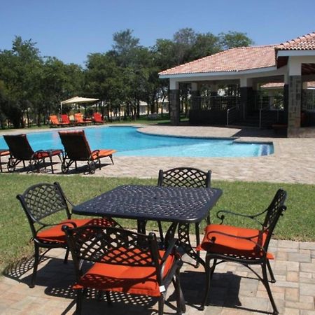 Karibu Leisure Resort Thapane Екстер'єр фото